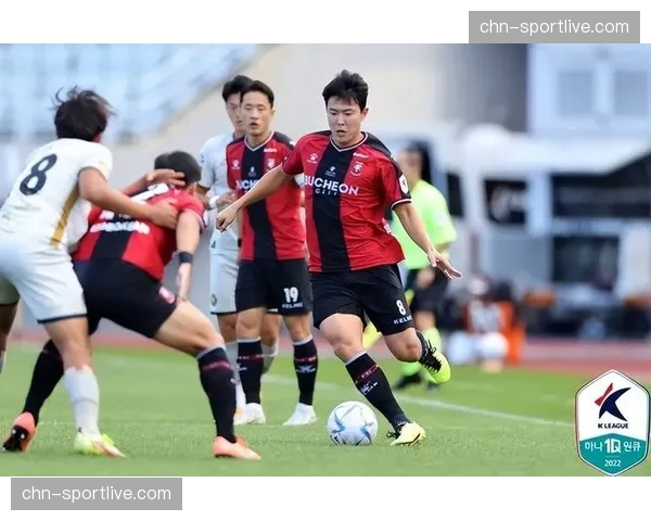 混合团体接力表演赛首次亮相世界杯，观众好评如潮